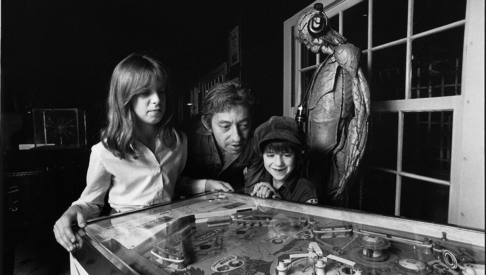 Fathers day gift guide cover woth serge gainsbourg and his children